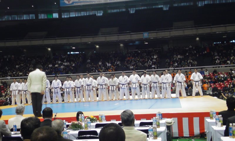 ���V���F�̐��E