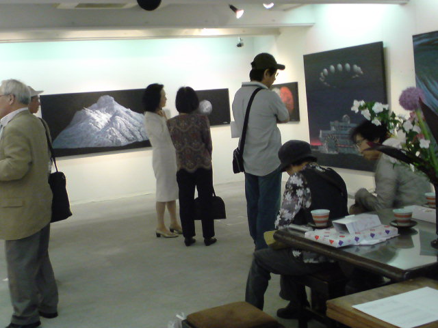 ���V���F�̐��E