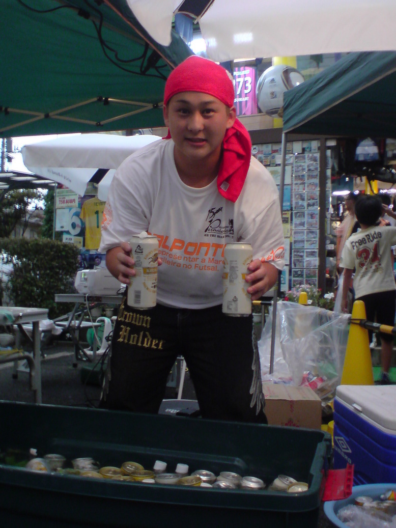 ���V���F�̐��E