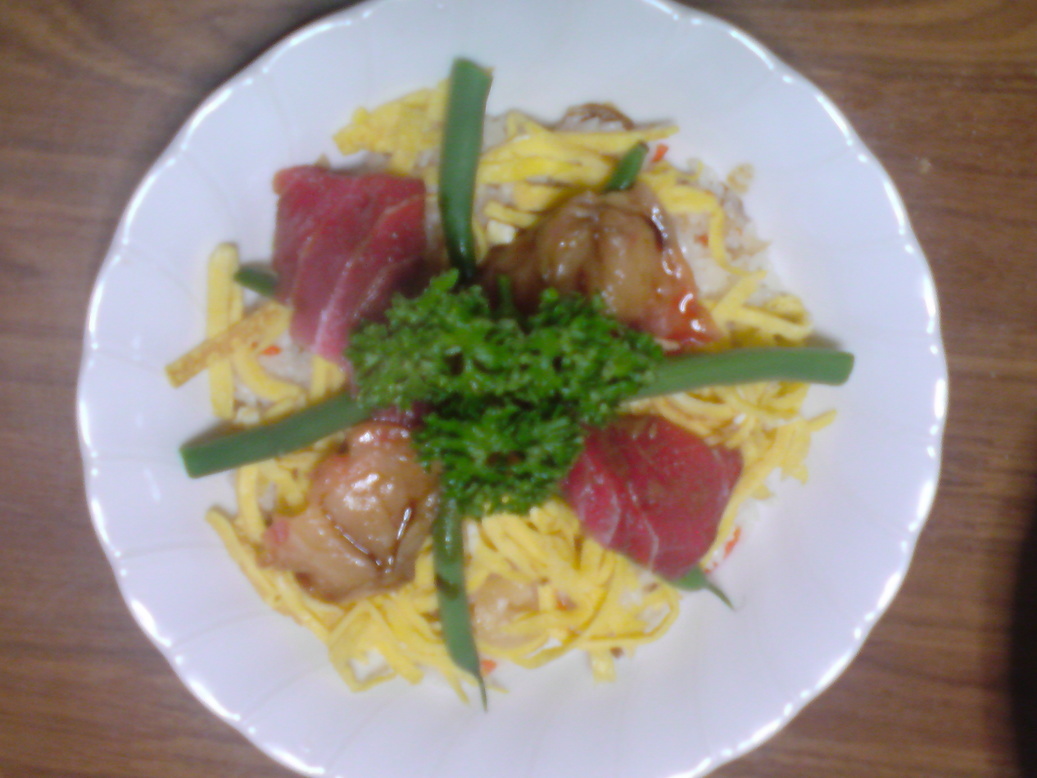 ���V���F�̐��E