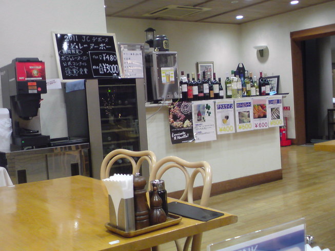 ���V���F�̐��E