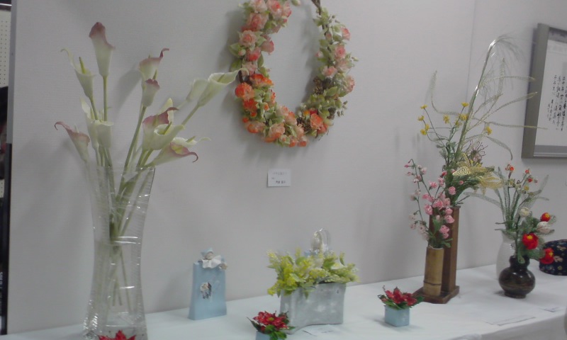 ���V���F�̐��E