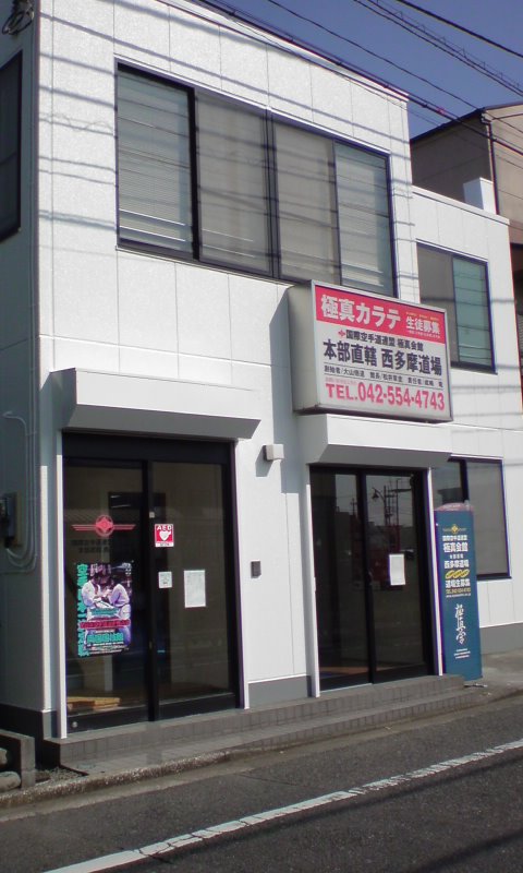 ���V���F�̐��E