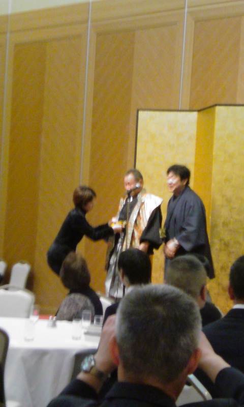 ���V���F�̐��E