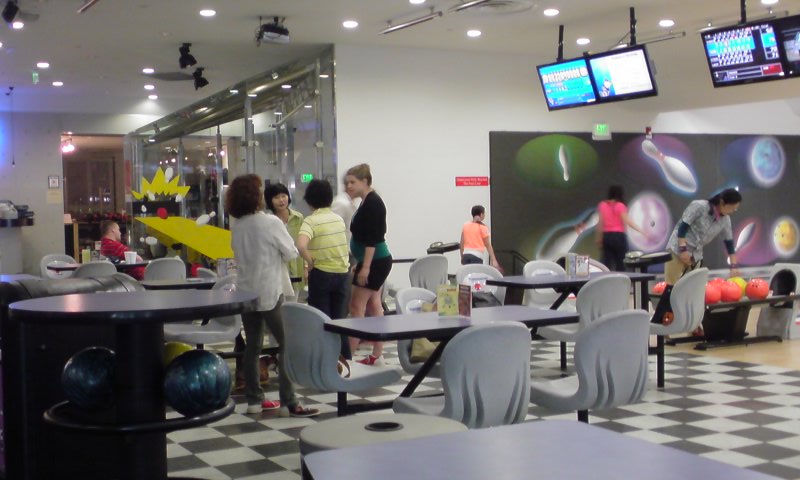 ���V���F�̐��E