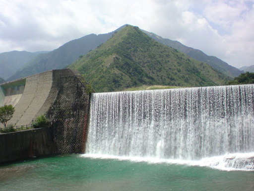 ���V���F�̐��E