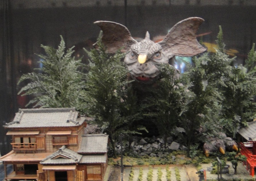 �S�W���𑢂�!�iBuild a Godzilla�j�M�j���[�����`�H�[