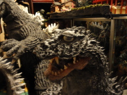 �S�W���𑢂�!�iBuild a Godzilla�j�M�j���[�����`�H�[