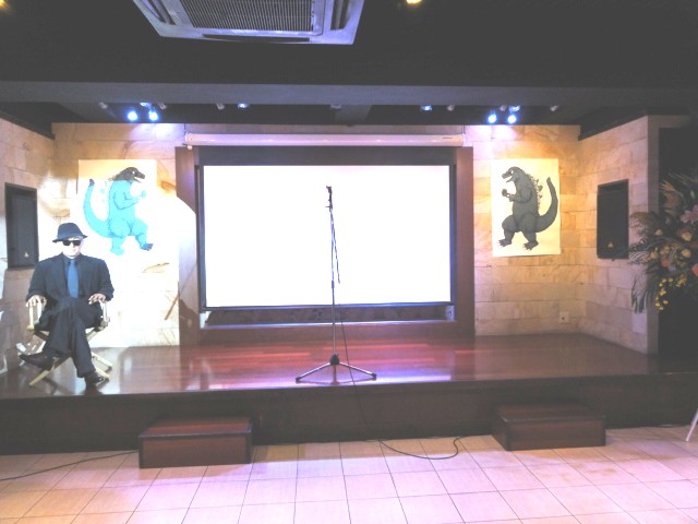 �S�W���𑢂�!�iBuild a Godzilla�j�M�j���[�����`�H�[