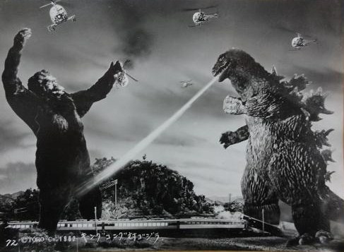 �S�W���𑢂�!�iBuild a Godzilla�j�M�j���[�����`�H�[