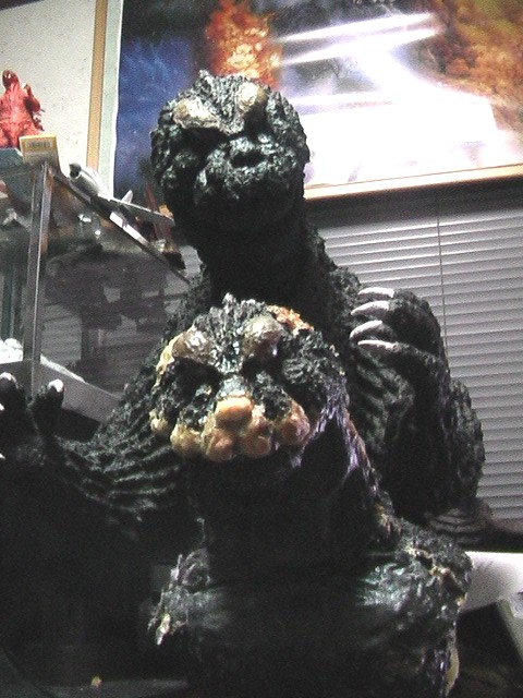 �S�W���𑢂�!�iBuild a Godzilla�j�M�j���[�����`�H�[