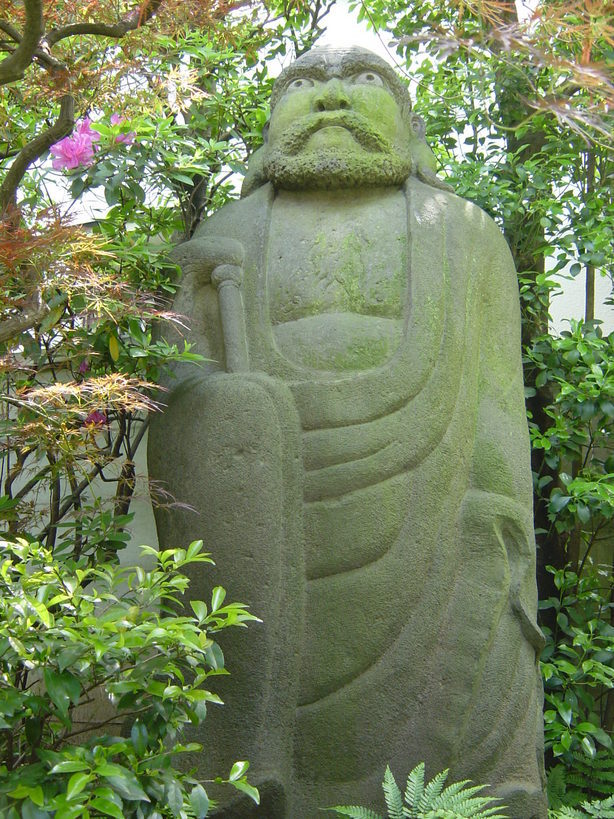 ���V����