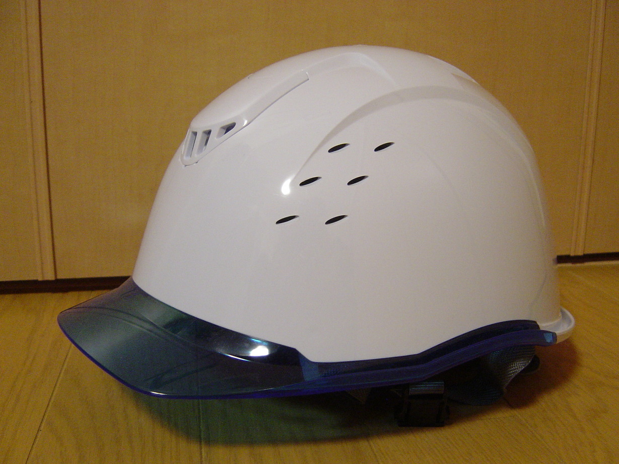 ���V����