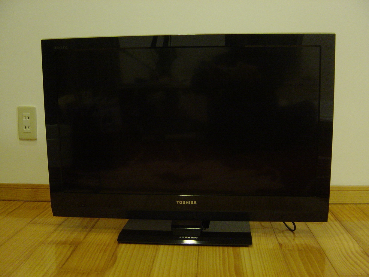 ���V����