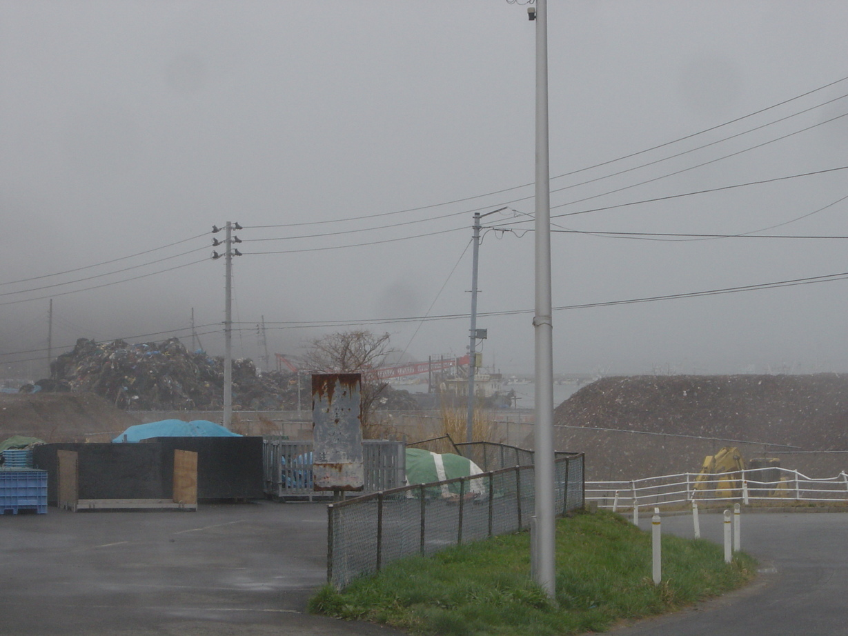 ���V����