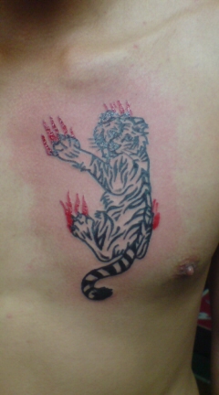 Tattoo Studio YOU              masa��-_-�ڂ₫