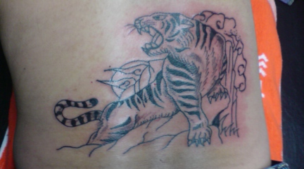 Tattoo Studio YOU              masa��-_-�ڂ₫