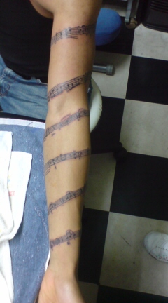 Tattoo Studio YOU              masa��-_-�ڂ₫