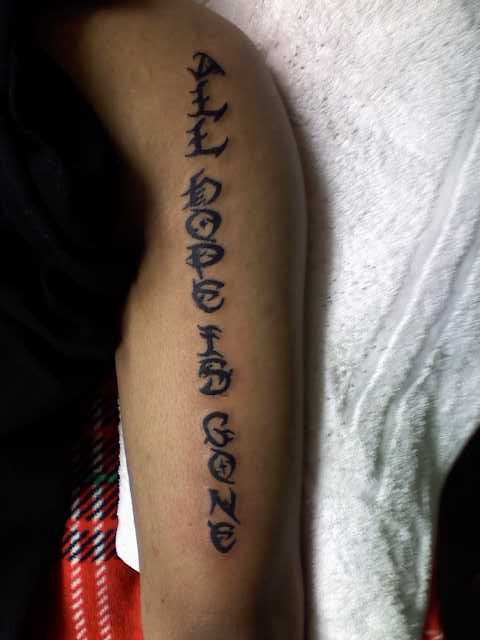 Tattoo Studio YOU              masa��-_-�ڂ₫