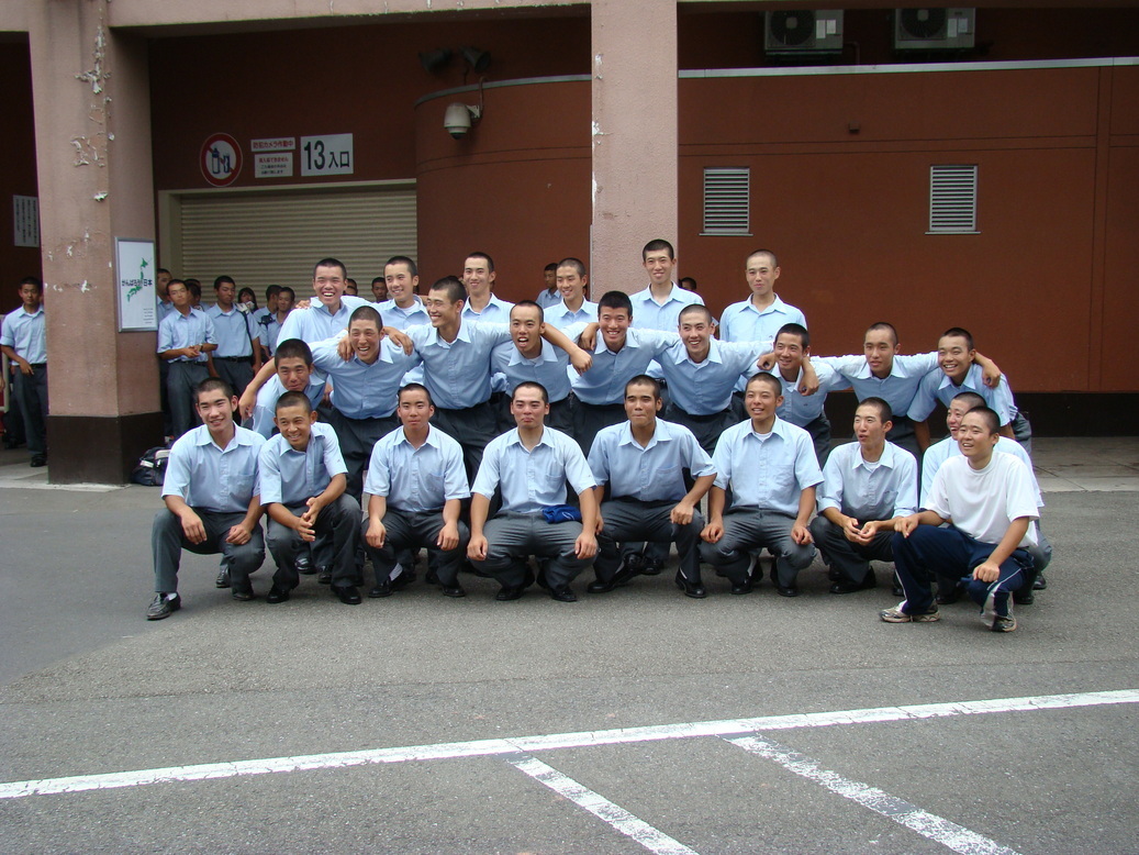 �Ƒ��̐���