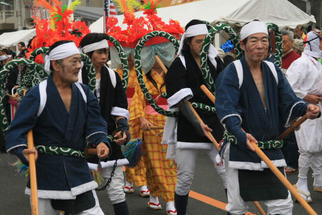 �� �� �T �� ��