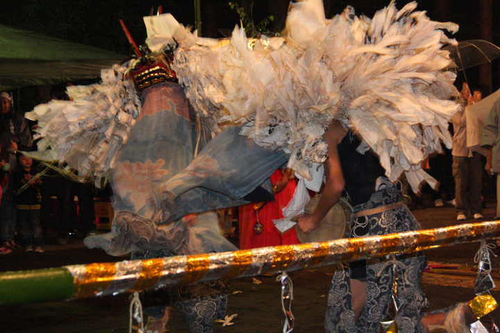 �� �� �T �� ��