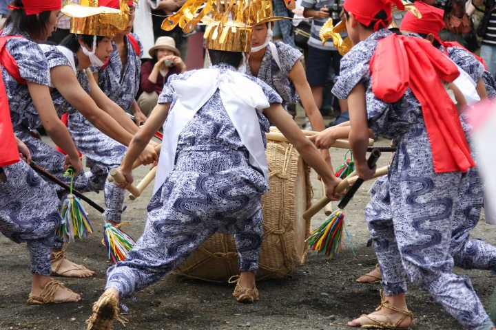 �� �� �T �� ��