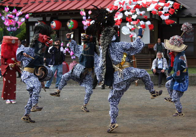 �� �� �T �� ��