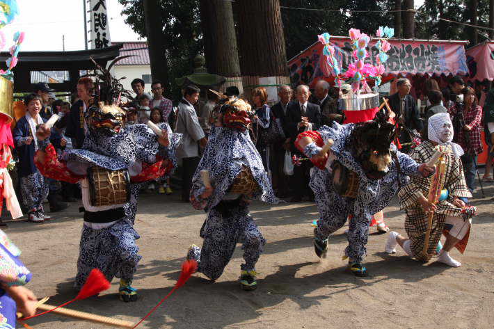 �� �� �T �� ��