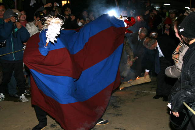 �� �� �T �� ��