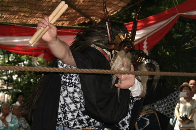 �� �� �T �� ��