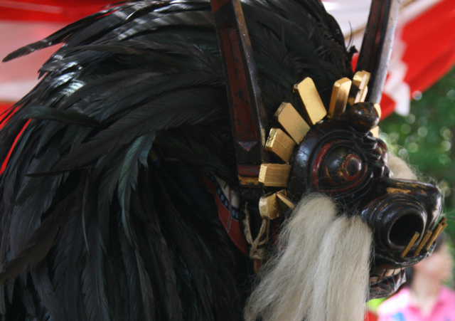 �� �� �T �� ��