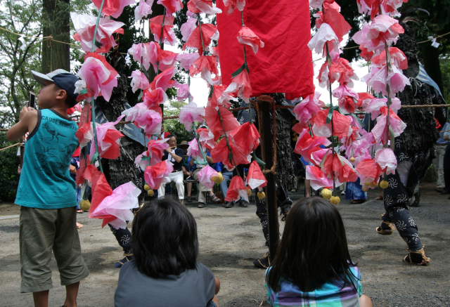 �� �� �T �� ��