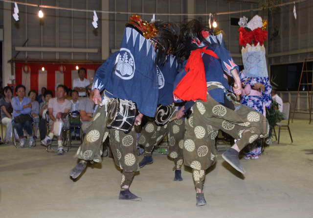 �� �� �T �� ��