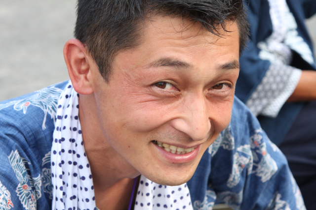 �� �� �T �� ��