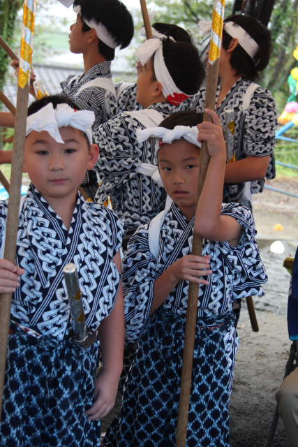 �� �� �T �� ��