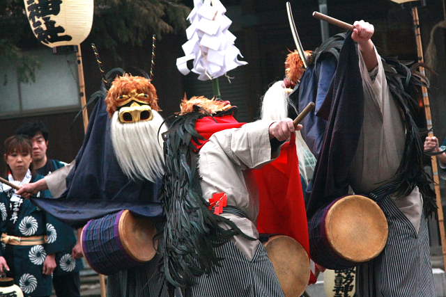 �� �� �T �� ��