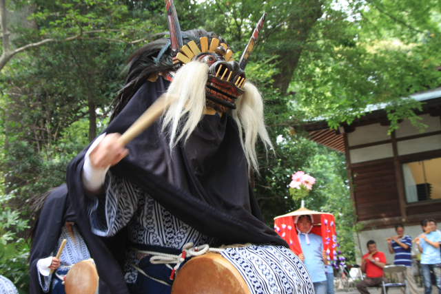 �� �� �T �� ��