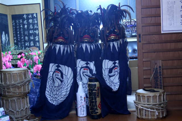 �� �� �T �� ��