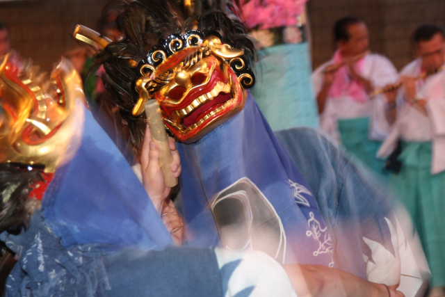 �� �� �T �� ��