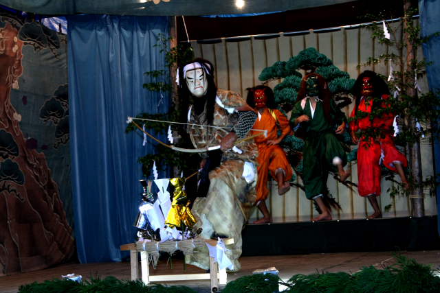 �� �� �T �� ��