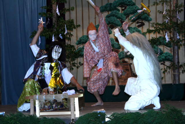 �� �� �T �� ��