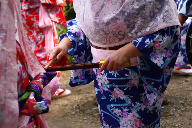 �� �� �T �� ��