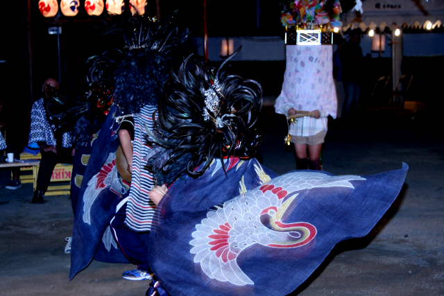 �� �� �T �� ��