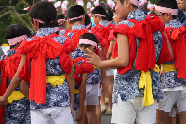 �� �� �T �� ��