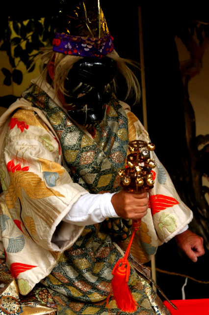 �� �� �T �� ��