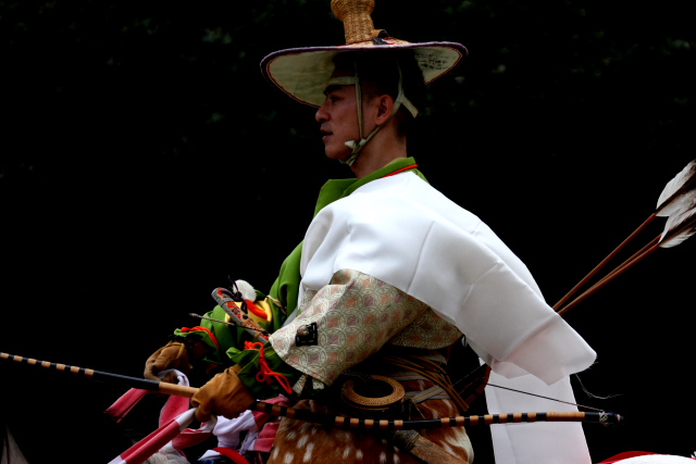 �� �� �T �� ��