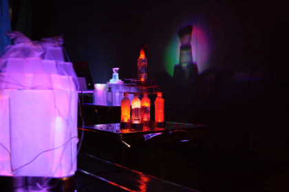 �� �� �T �� ��