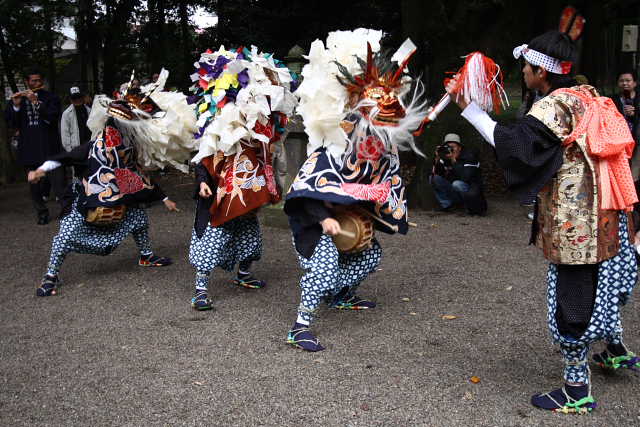 �� �� �T �� ��