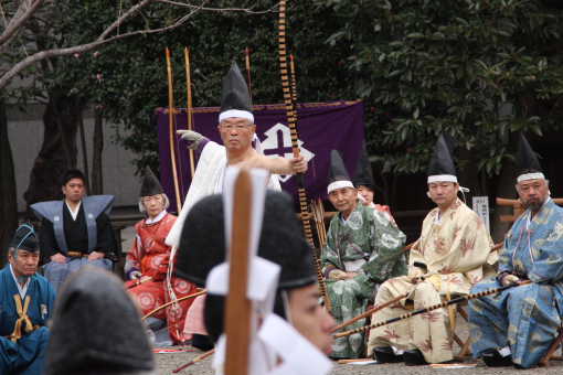 �� �� �T �� ��